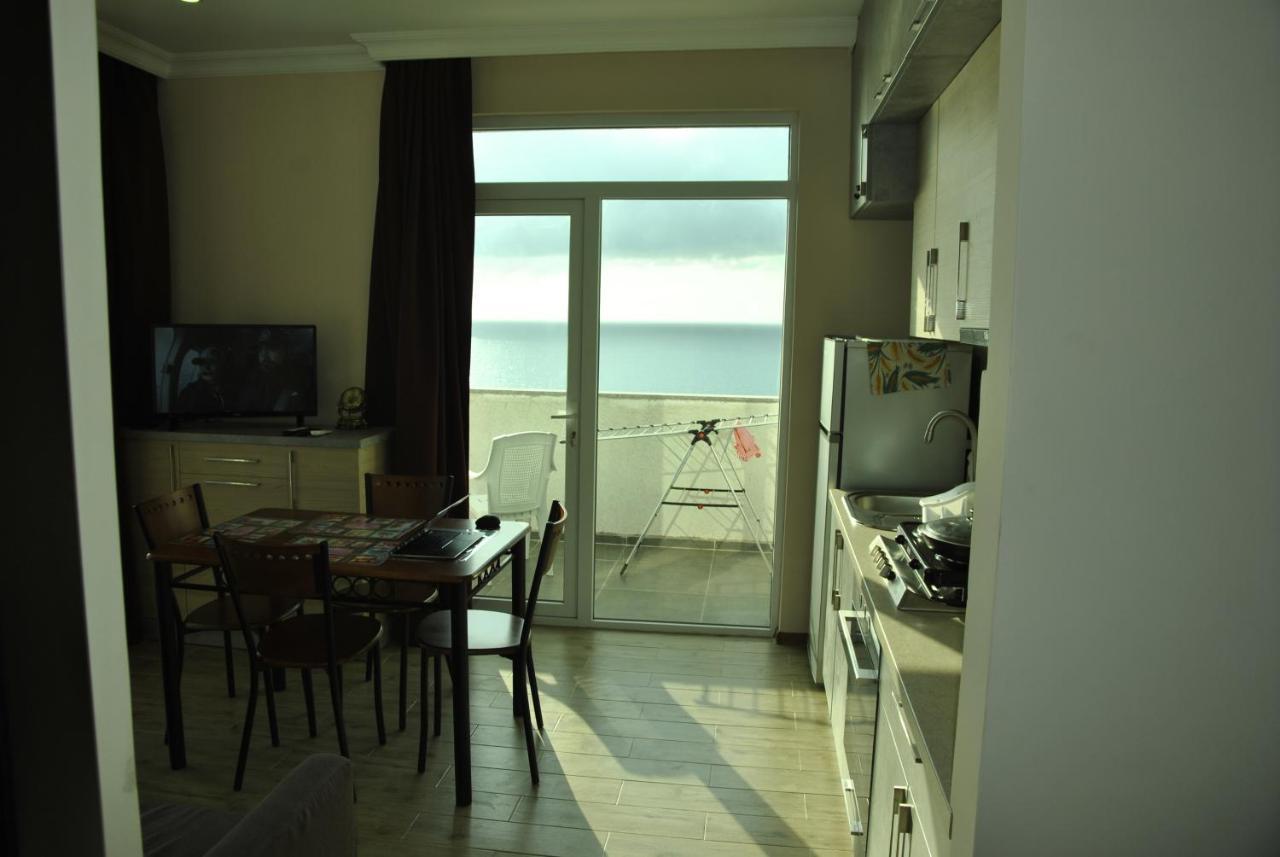 The View Apartment Makhinjauri Buitenkant foto